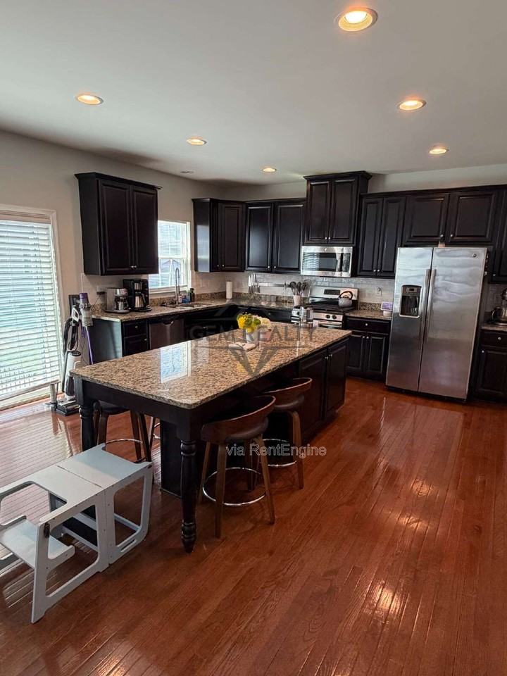 9321 Blue Pine Ln - Photo 4 of 9