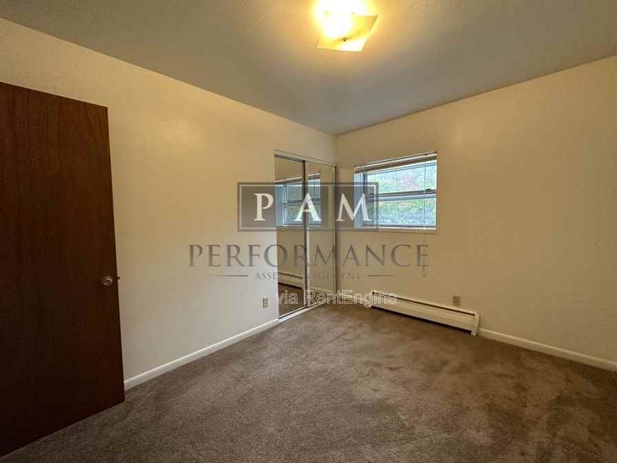 2869 S 6th St #4 - Photo 6 of 7