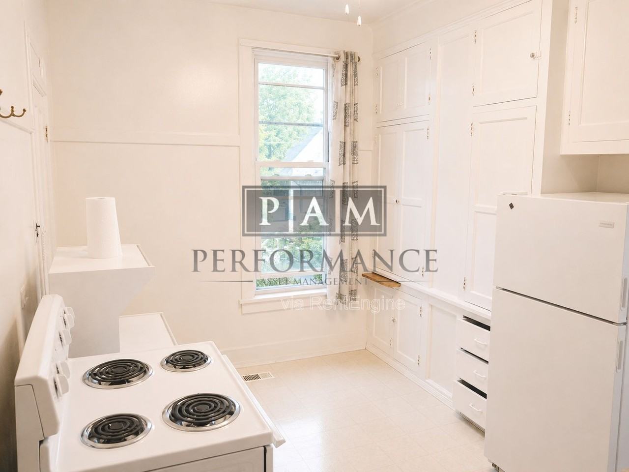 2555 N Humboldt Blvd #1 - Photo 4 of 12