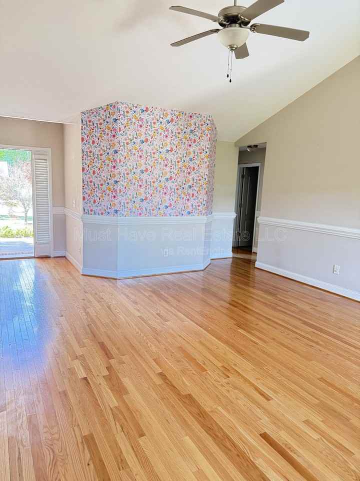 1798 Thomasville Rd - Photo 3 of 10