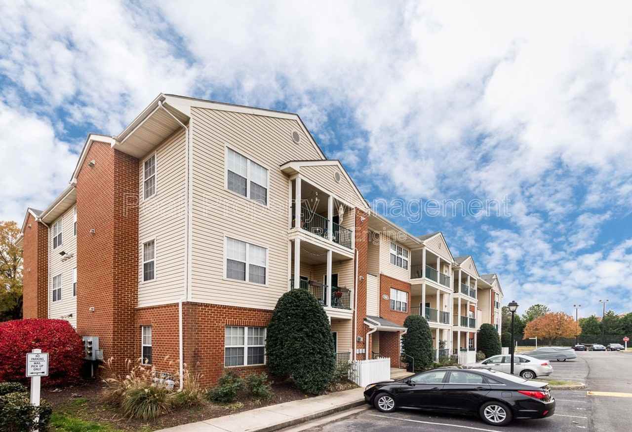 950 Masters Row #E - Photo 3 of 27