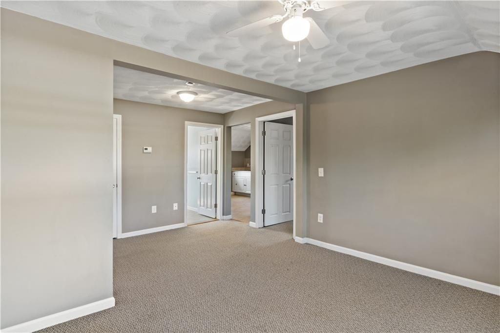 4 Oak St ##2 - Photo 5 of 20