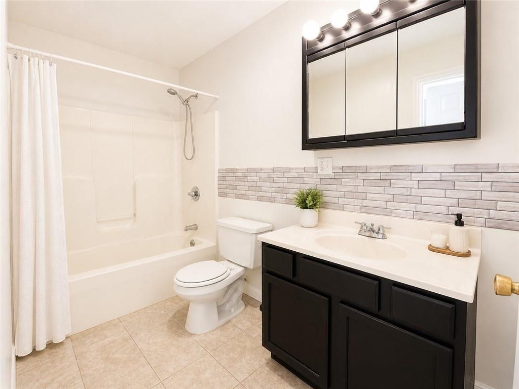 53 Harold St - Photo 5 of 13