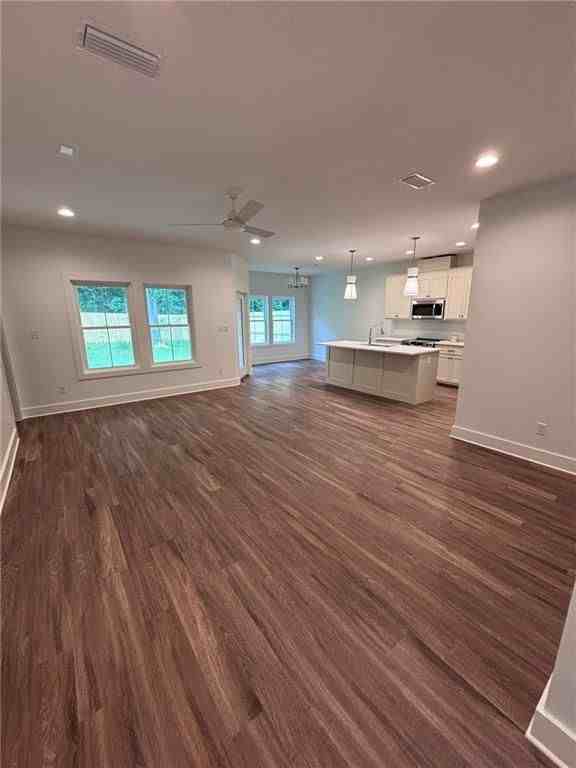 27940 Tolbert Ln - Photo 3 of 21