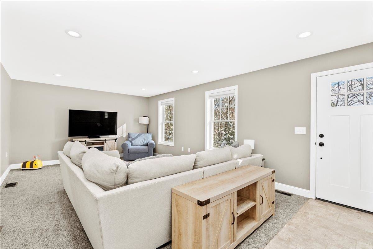 29 3rd St - Photo 2 of 20