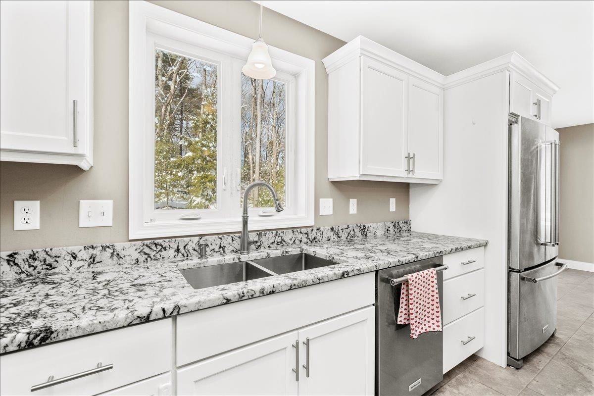 29 3rd St - Photo 6 of 20