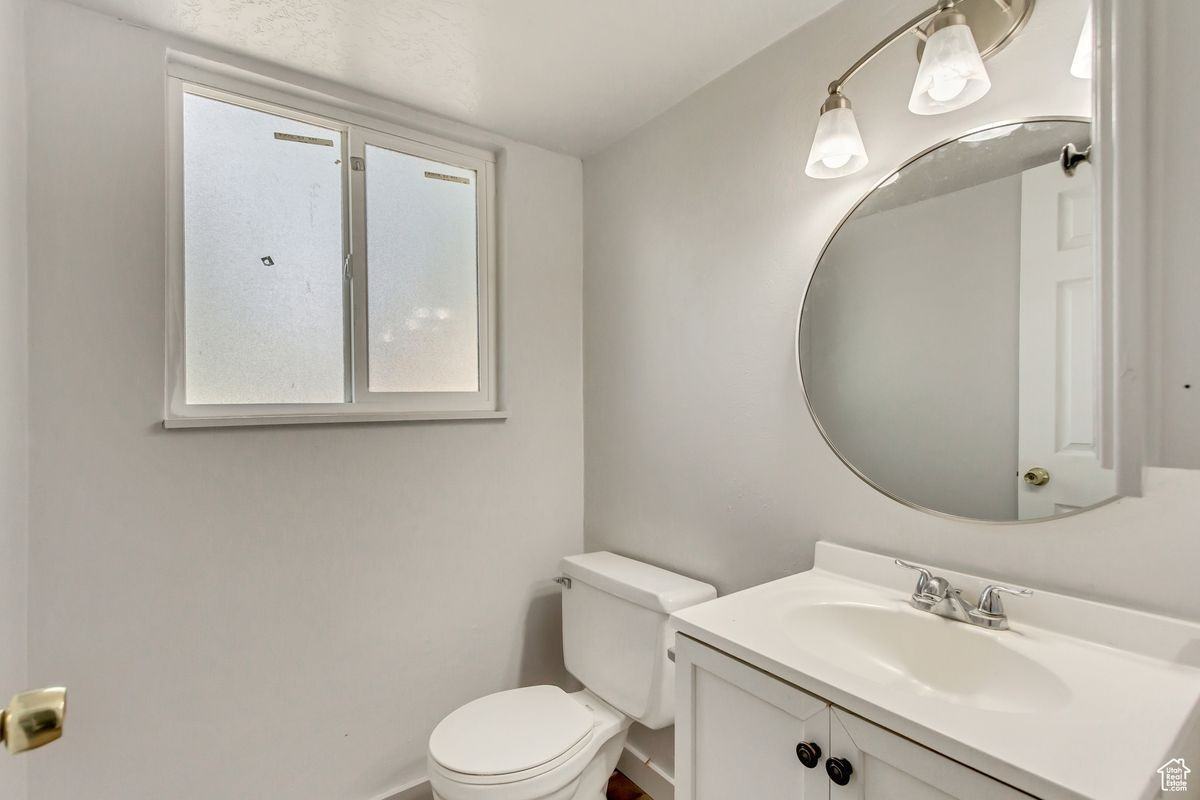 505 Mansfield Ave - Photo 6 of 17