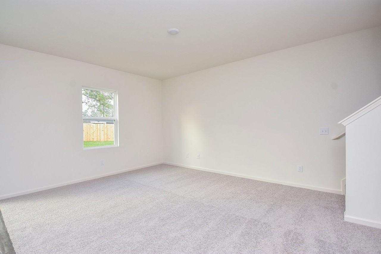 3603 Admiralty Dr - Photo 5 of 32