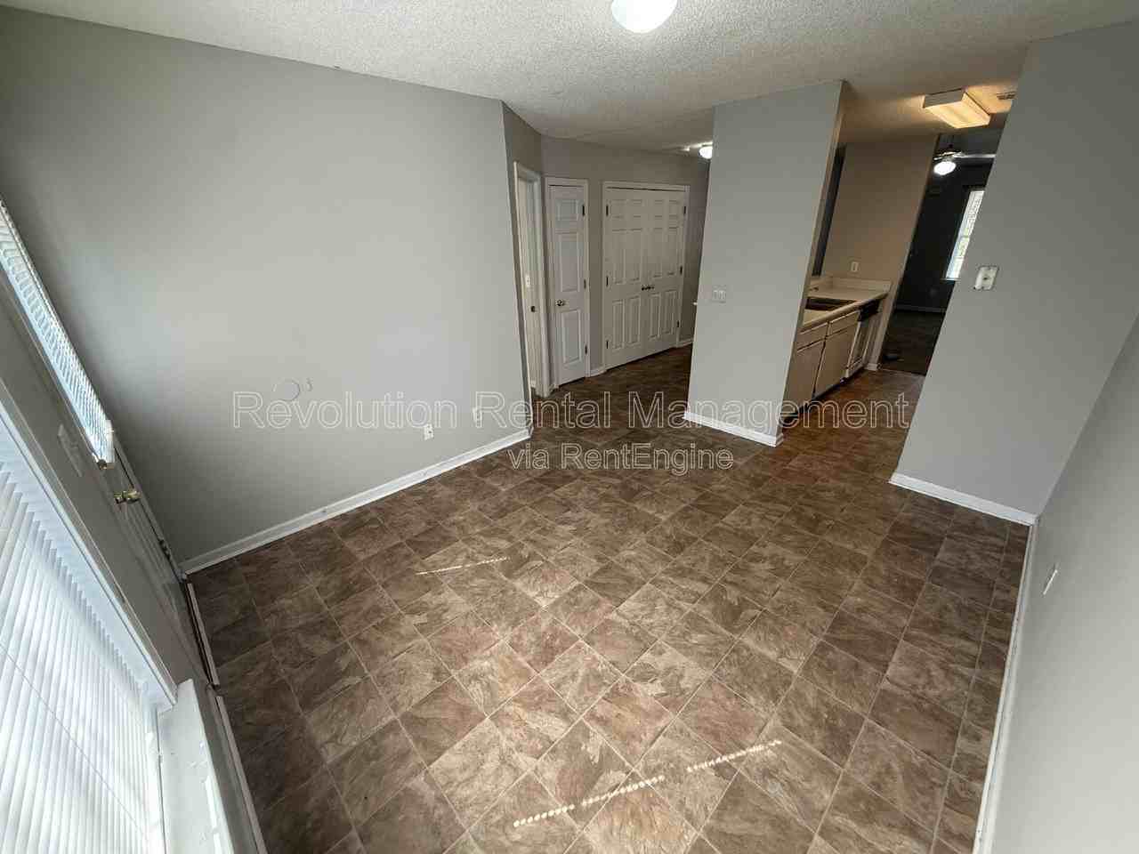 733 Stallings Rd #F - Photo 4 of 7