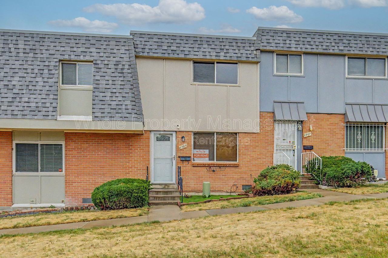8705 Santa Fe Dr