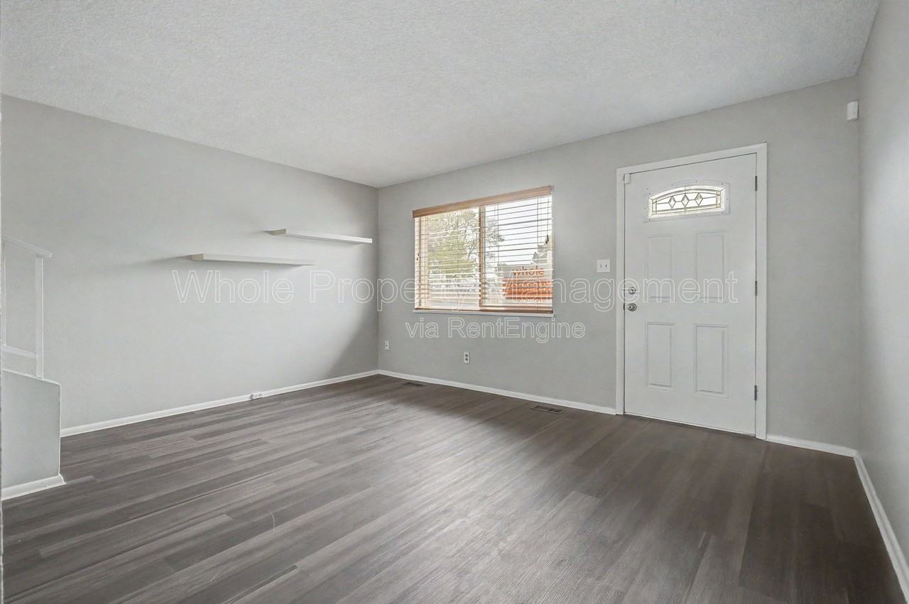 8705 Santa Fe Dr - Photo 2 of 19