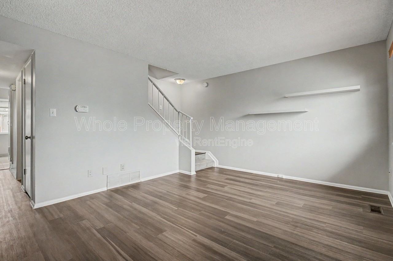 8705 Santa Fe Dr - Photo 3 of 19