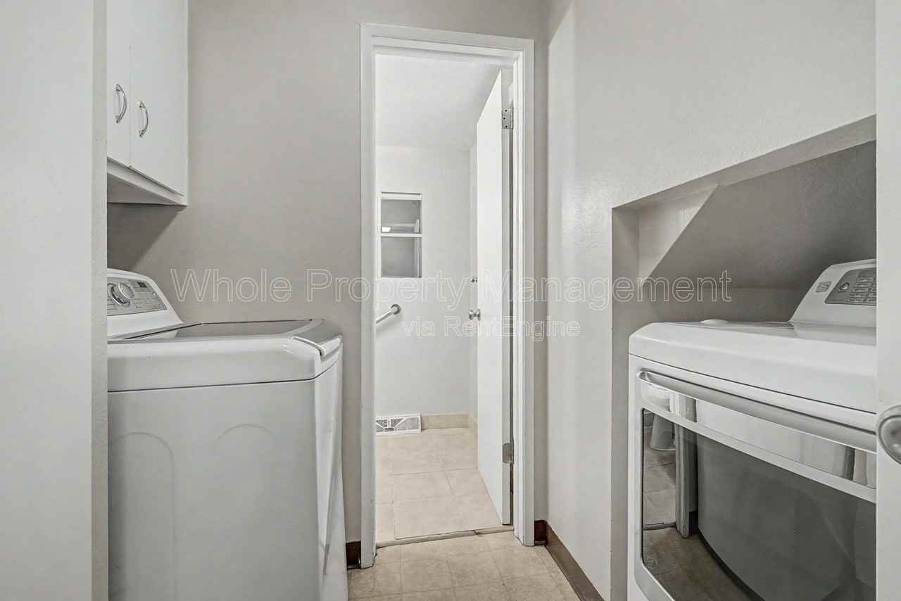 8705 Santa Fe Dr - Photo 7 of 19