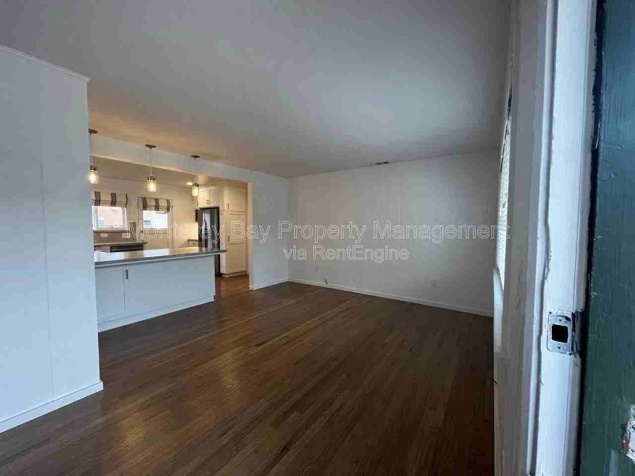 1250 5th St - Photo 2 of 8