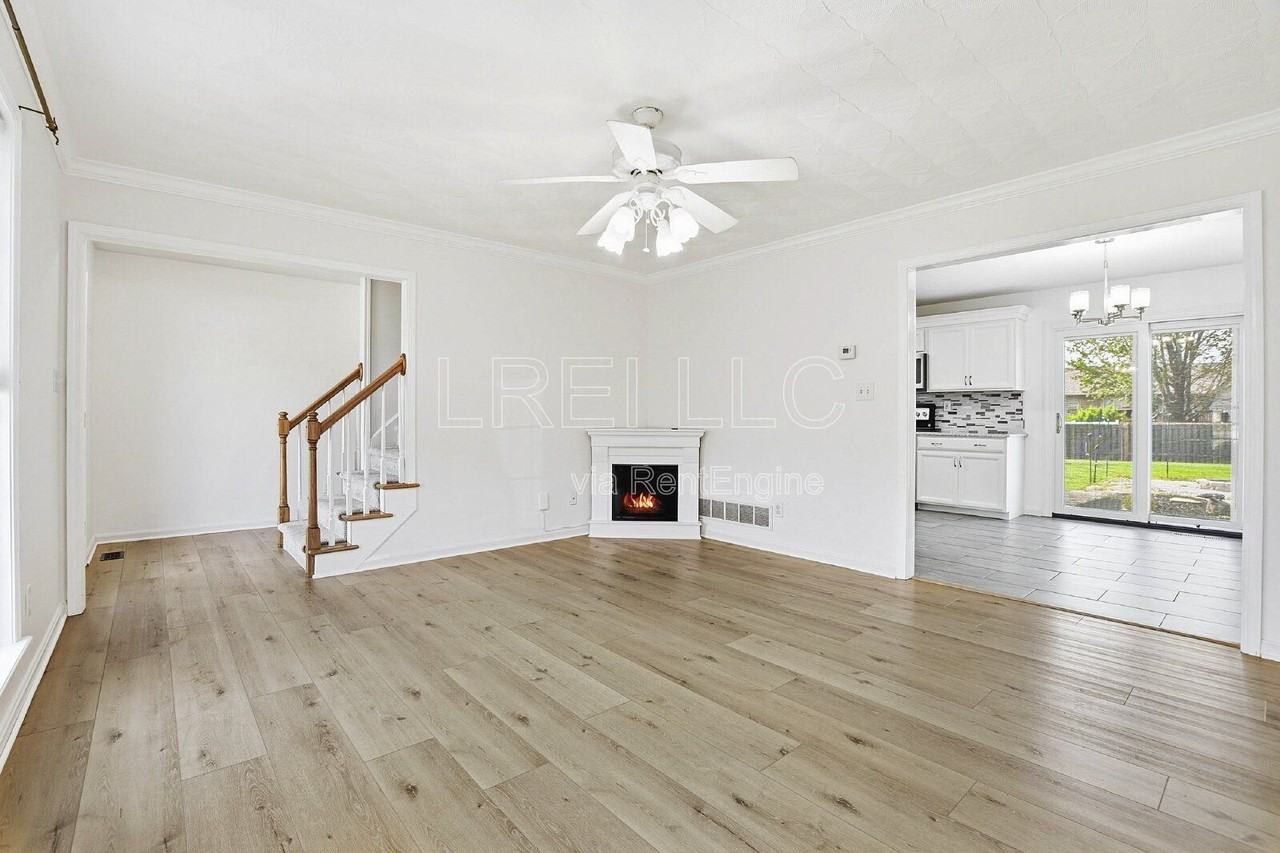 6200 Winding Stream Dr - Photo 2 of 20