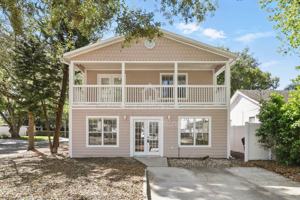 featured image of 820 Altaloma Ave
