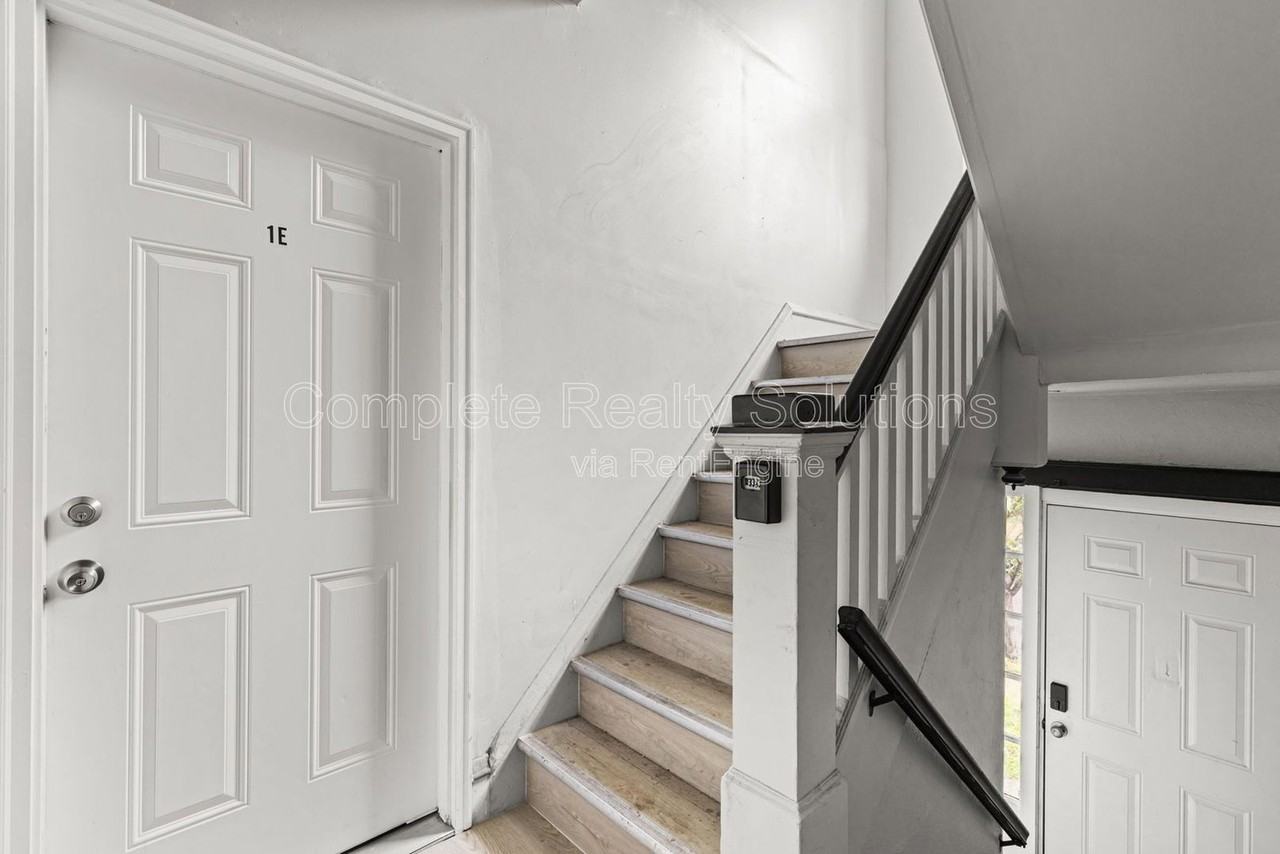 3702 Meramec St #1E - Photo 2 of 23