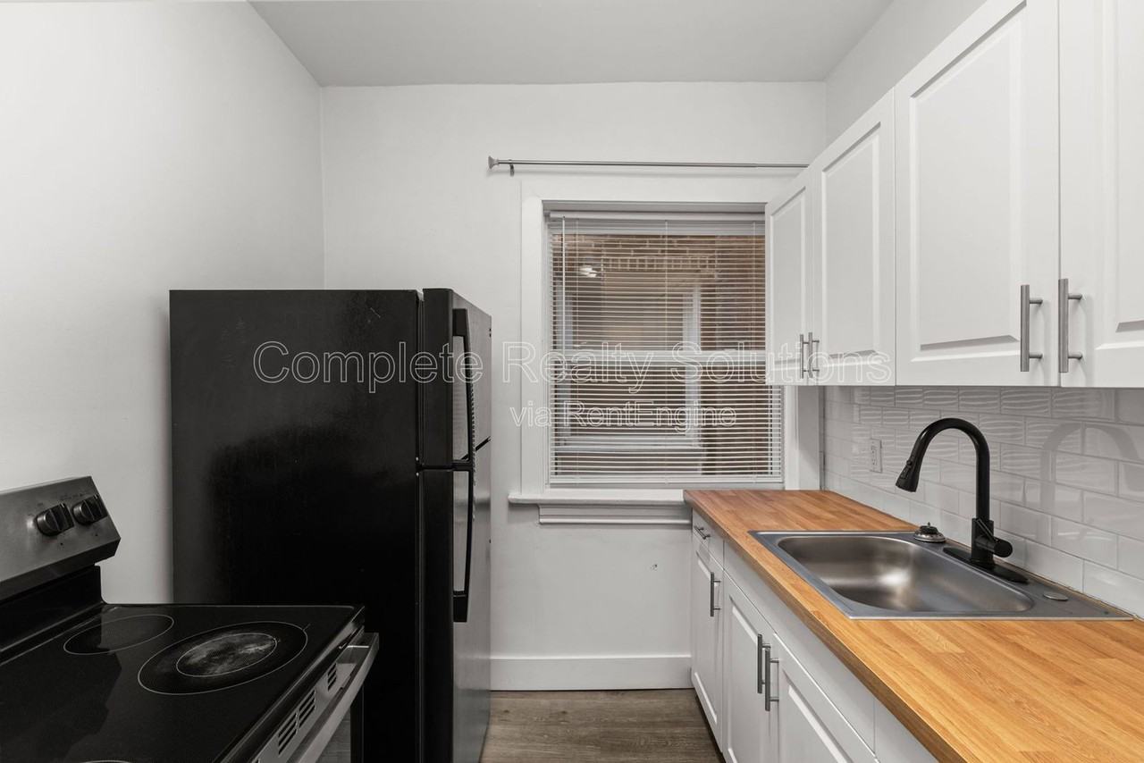 3702 Meramec St #1E - Photo 5 of 23