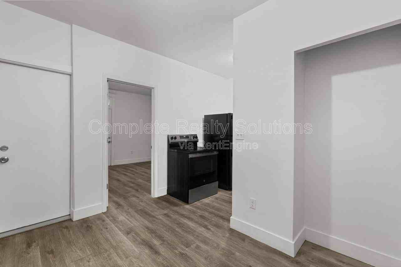 3702 Meramec St #1E - Photo 7 of 23