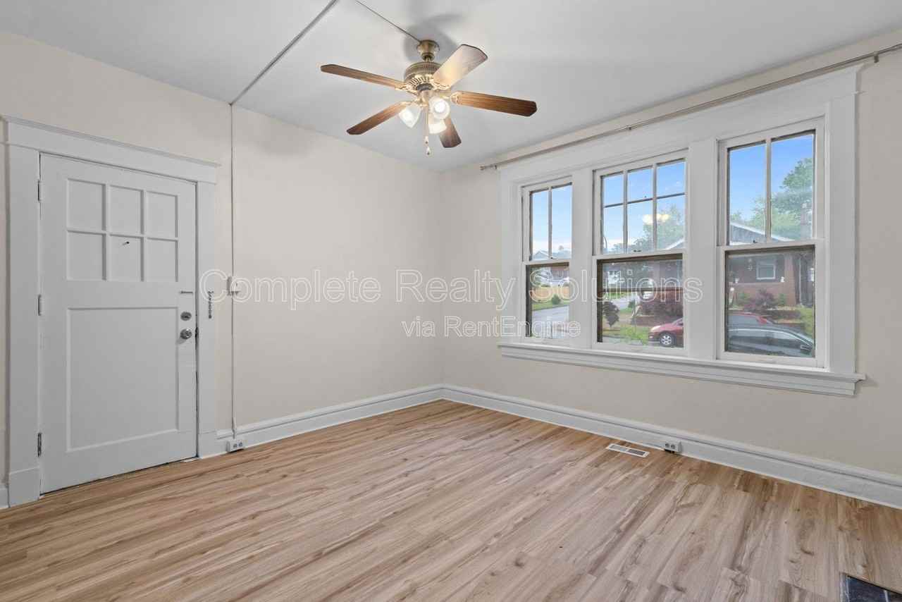 4301 S 38th St #1S - Photo 5 of 26