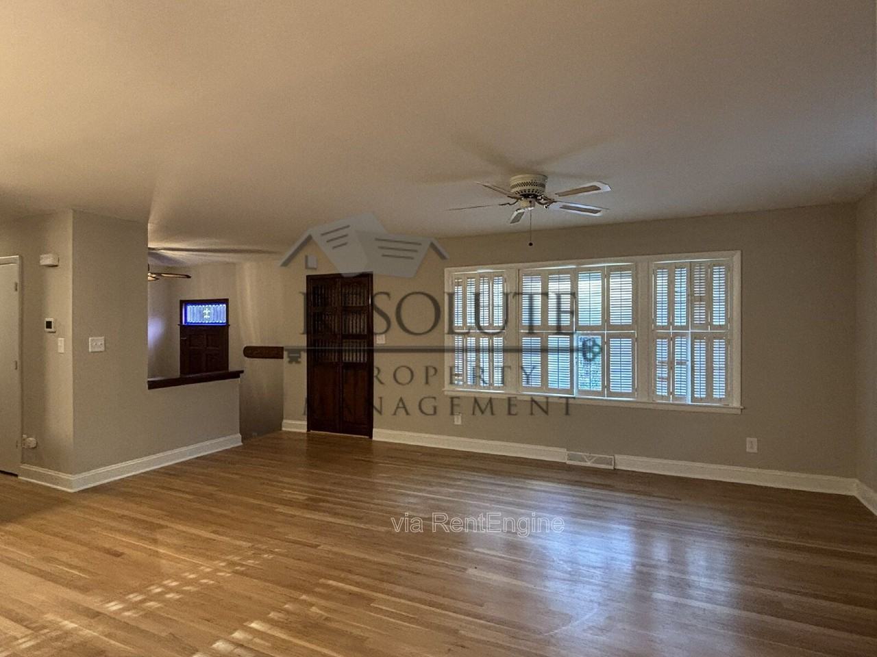 4812 Radcliff Rd - Photo 4 of 13