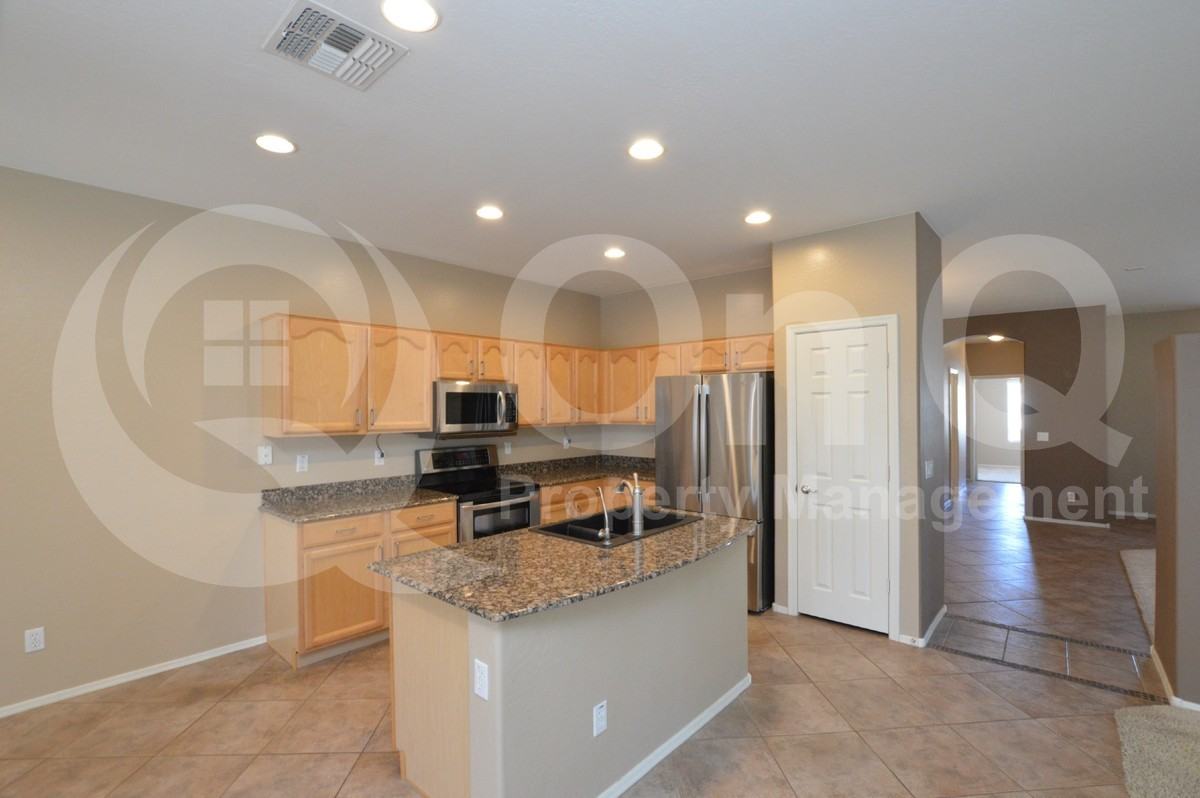 3371 E Canary Way - Photo 3 of 28