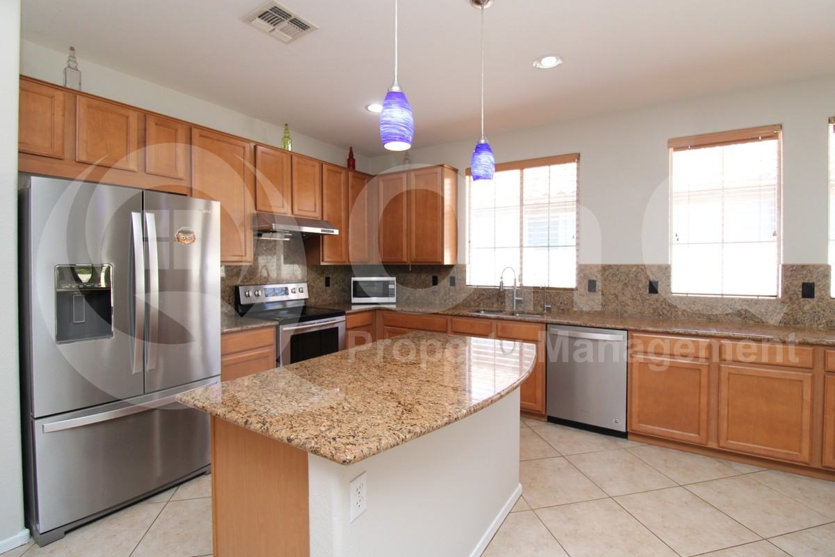 361 S Melba St - Photo 3 of 27