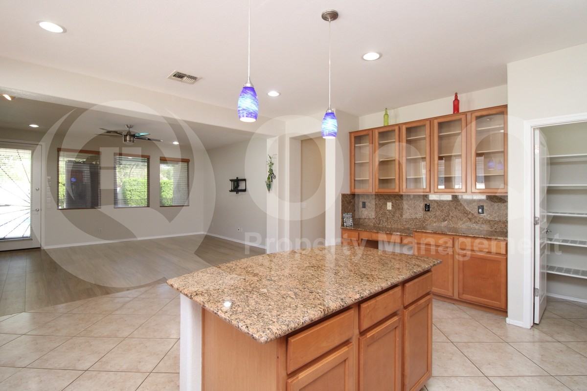 361 S Melba St - Photo 5 of 27