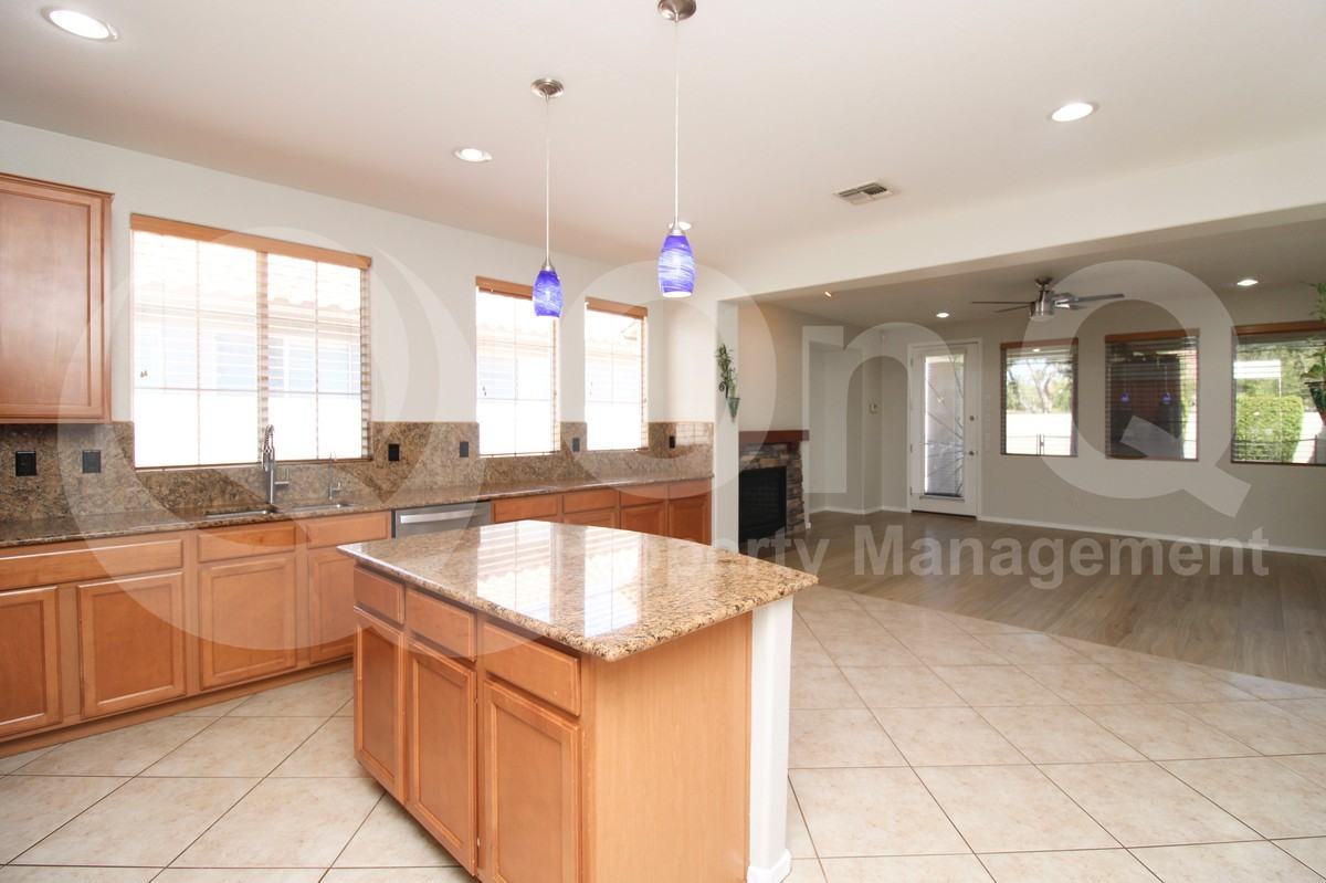 361 S Melba St - Photo 6 of 27