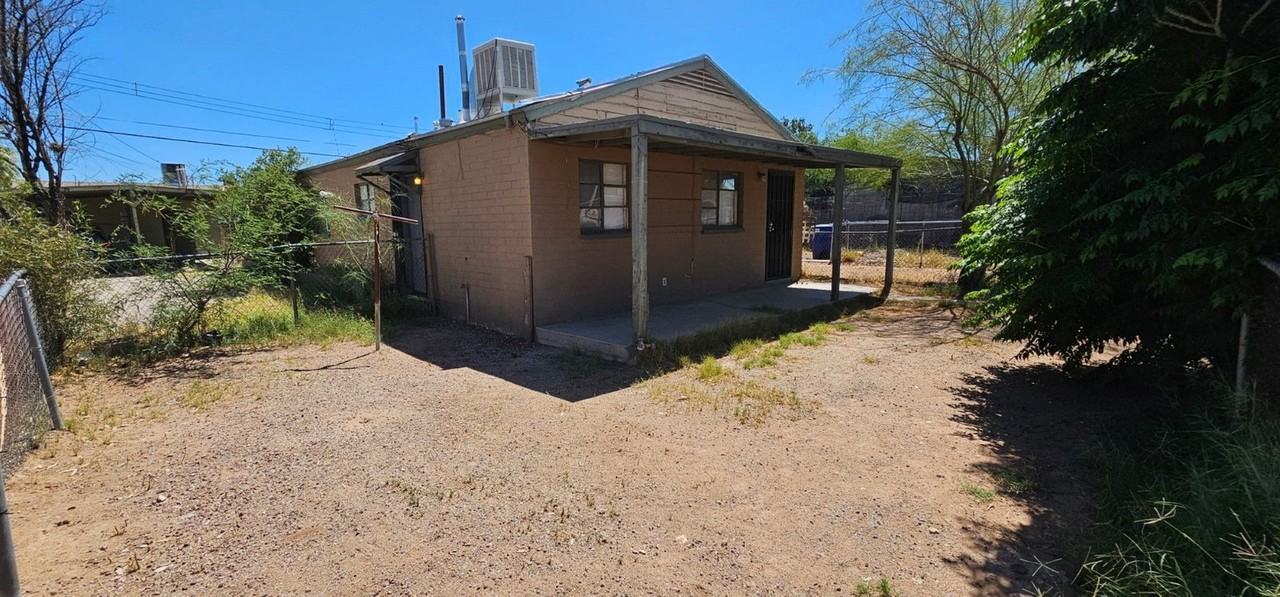 2733 S Sunland Vis - Photo 2 of 12