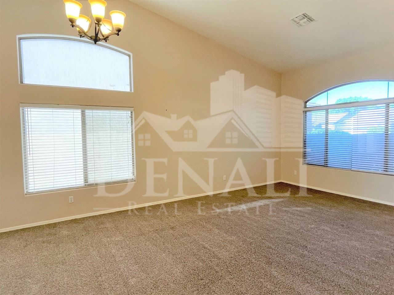1121 S Western Skies Dr - Photo 3 of 26