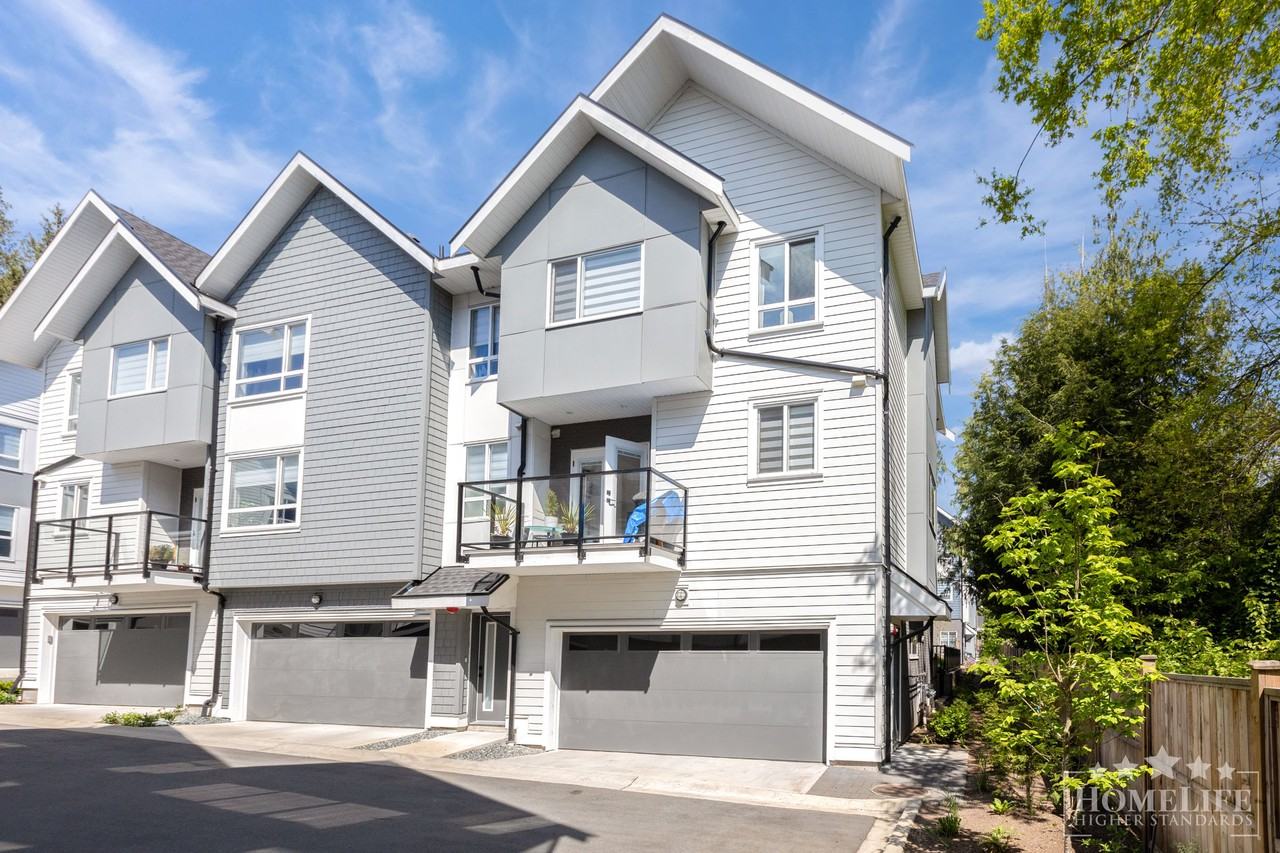 20463 70 Ave