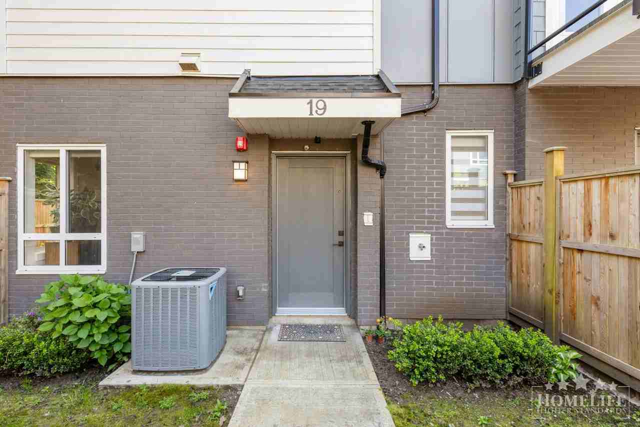 20463 70 Ave - Photo 4 of 27