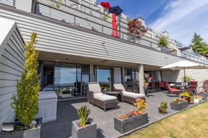 featured image of 2246 Folkestone Way