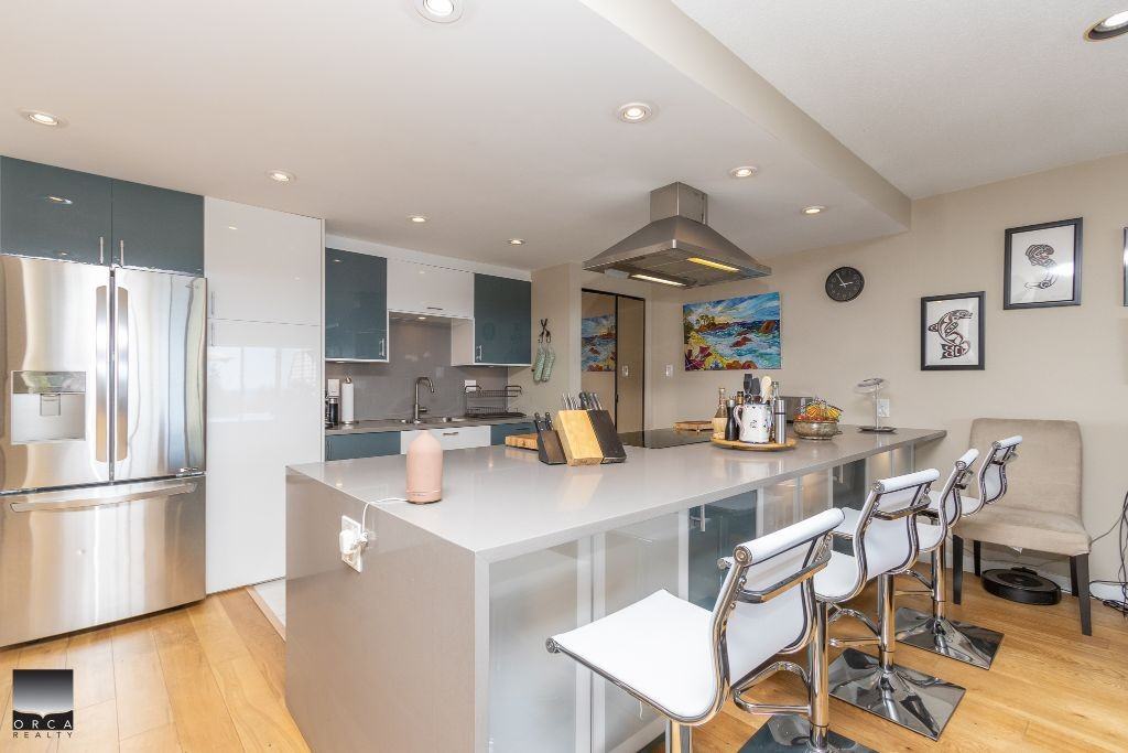 2246 Folkestone Way - Photo 4 of 28