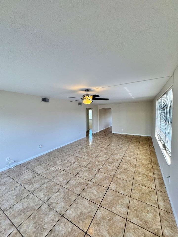 4212 Rita Ln - Photo 7 of 44