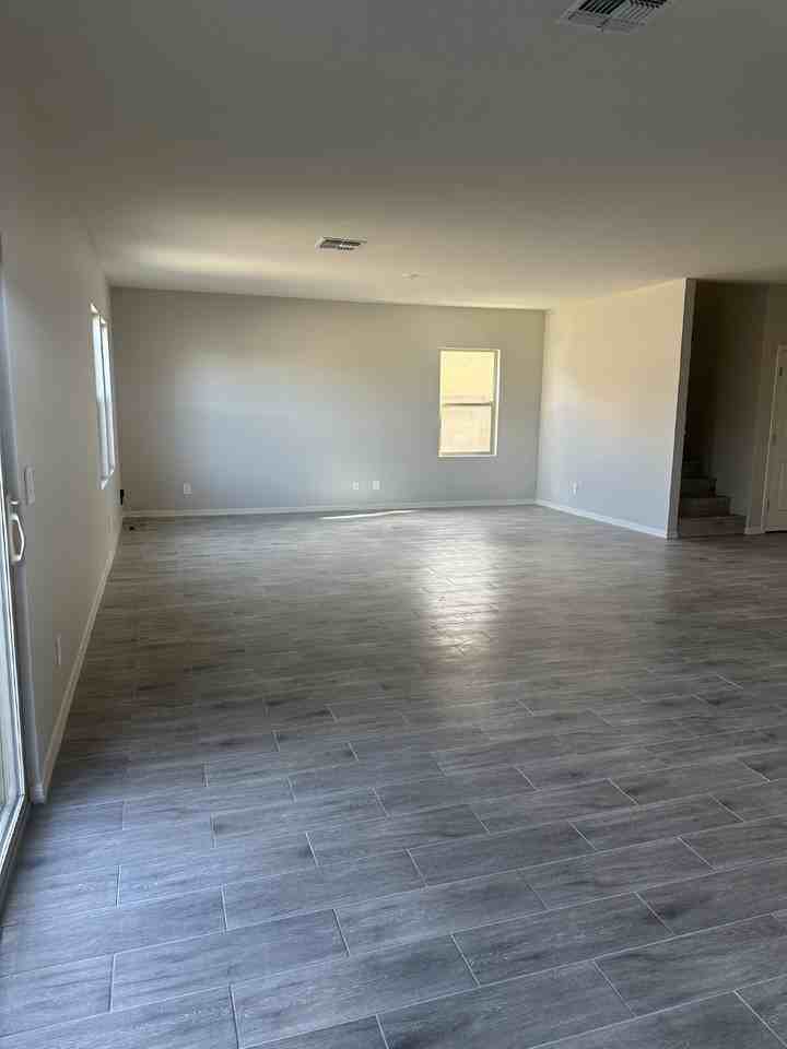 4730 N 193rd Dr - Photo 7 of 34