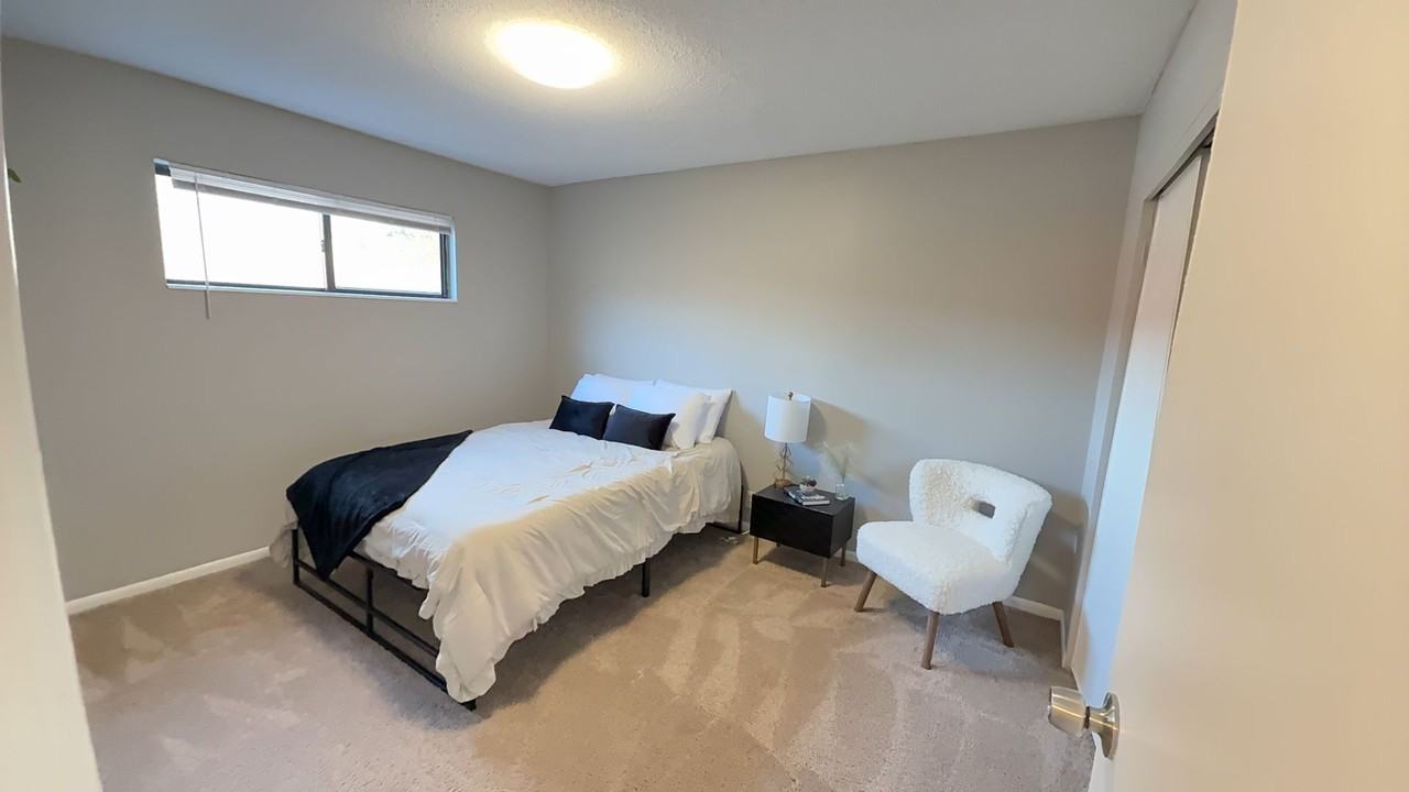 Crimson Apartments - Photo 4 of 38