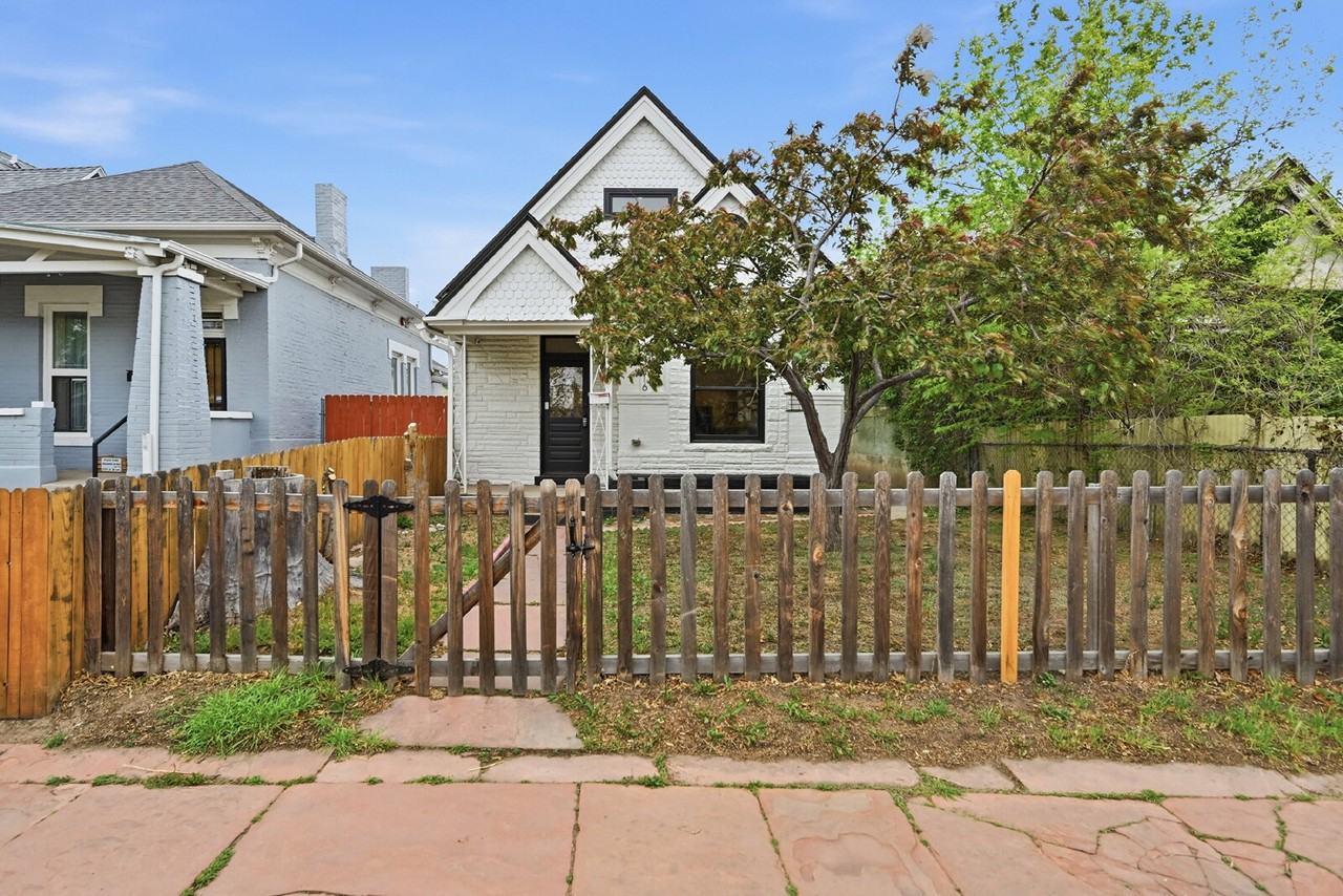 3216 Curtis St - Photo 3 of 29