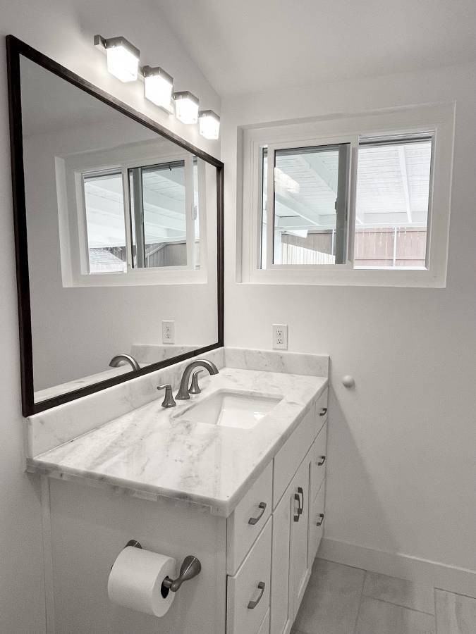 5233 Arlene St #D - Photo 6 of 8