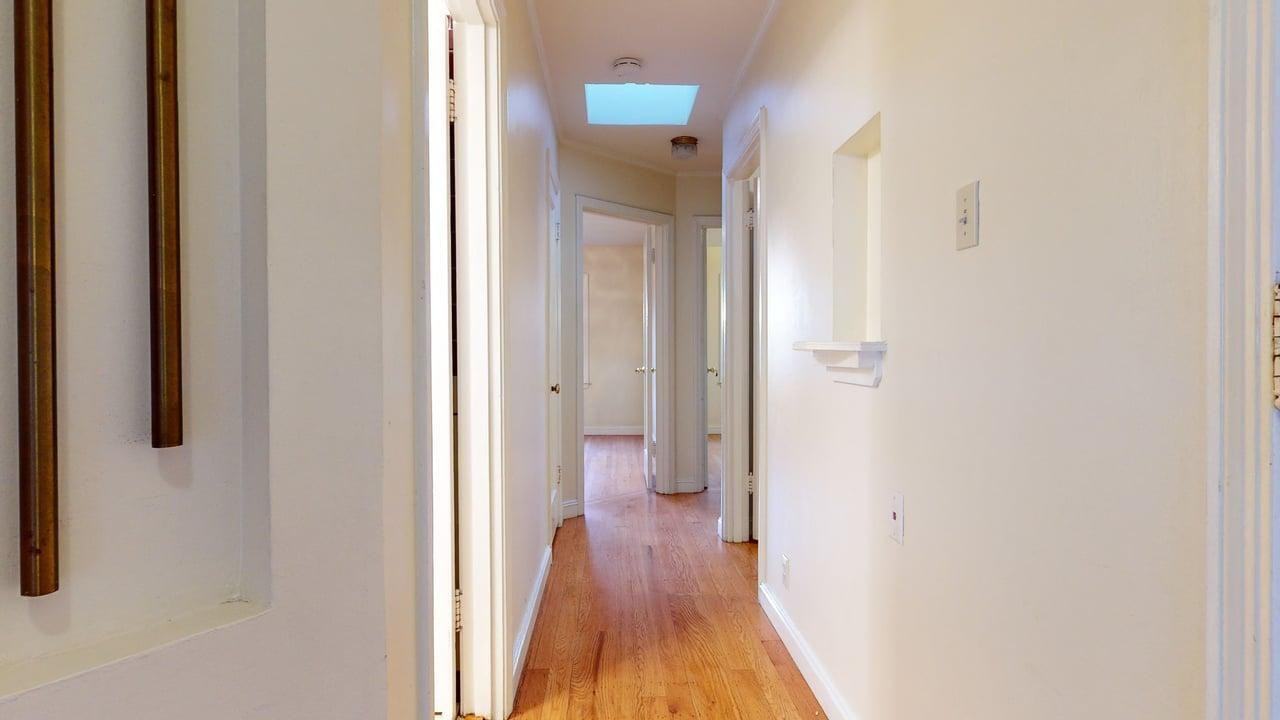 2059 20th Ave - Photo 3 of 37