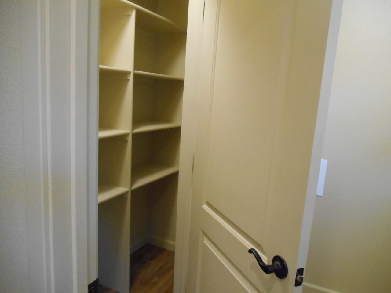 113 Zircon Dr - Photo 7 of 15