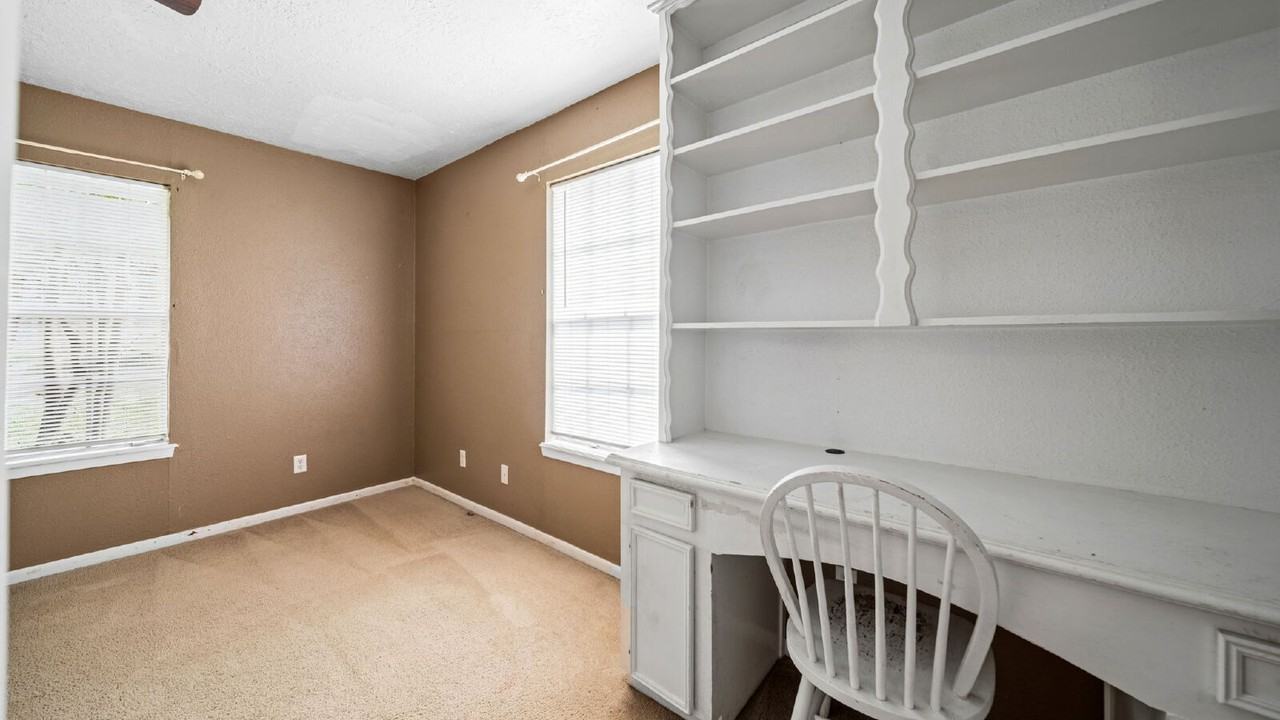 4027 Spring Branch Rd - Photo 5 of 19