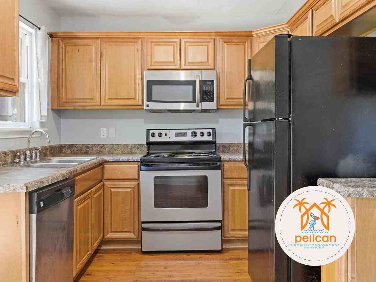 905 Lagoon Dr - Photo 5 of 23