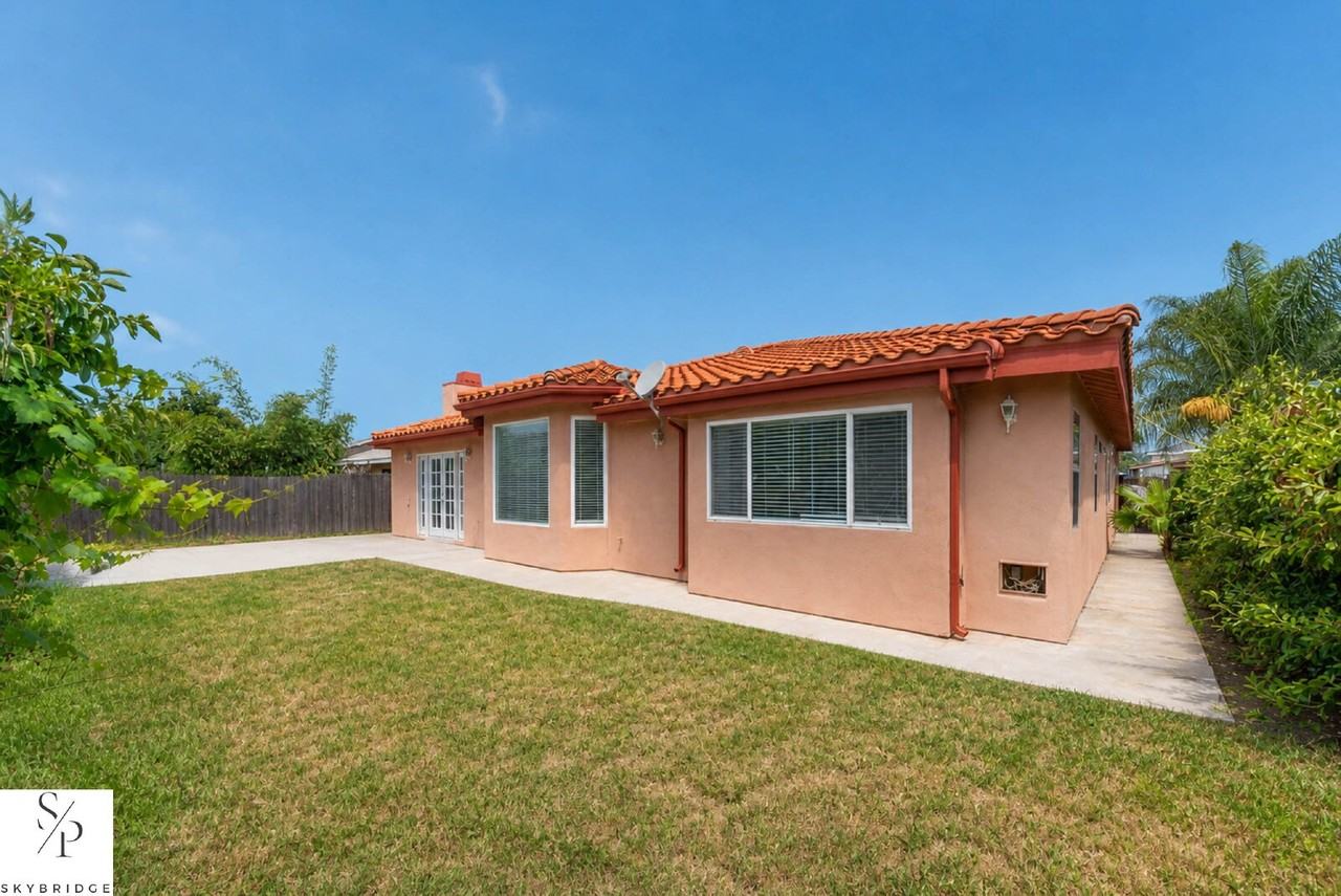 18626 Mescal St - Photo 4 of 20