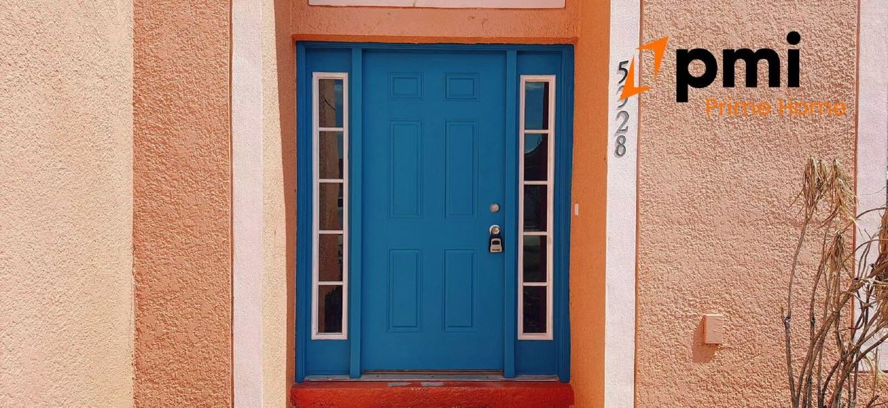 5328 Michael Dr - Photo 3 of 37