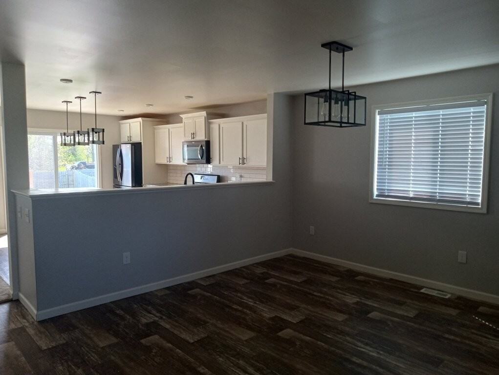 4477 Soya Ave - Photo 4 of 25