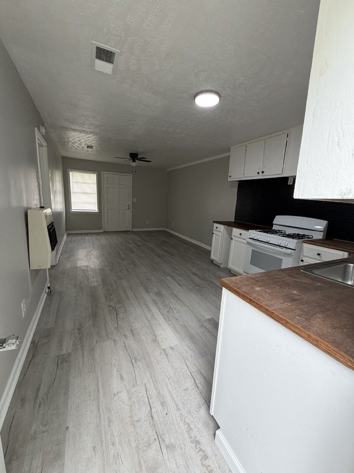 305 Valentour Rd #N - Photo 2 of 11