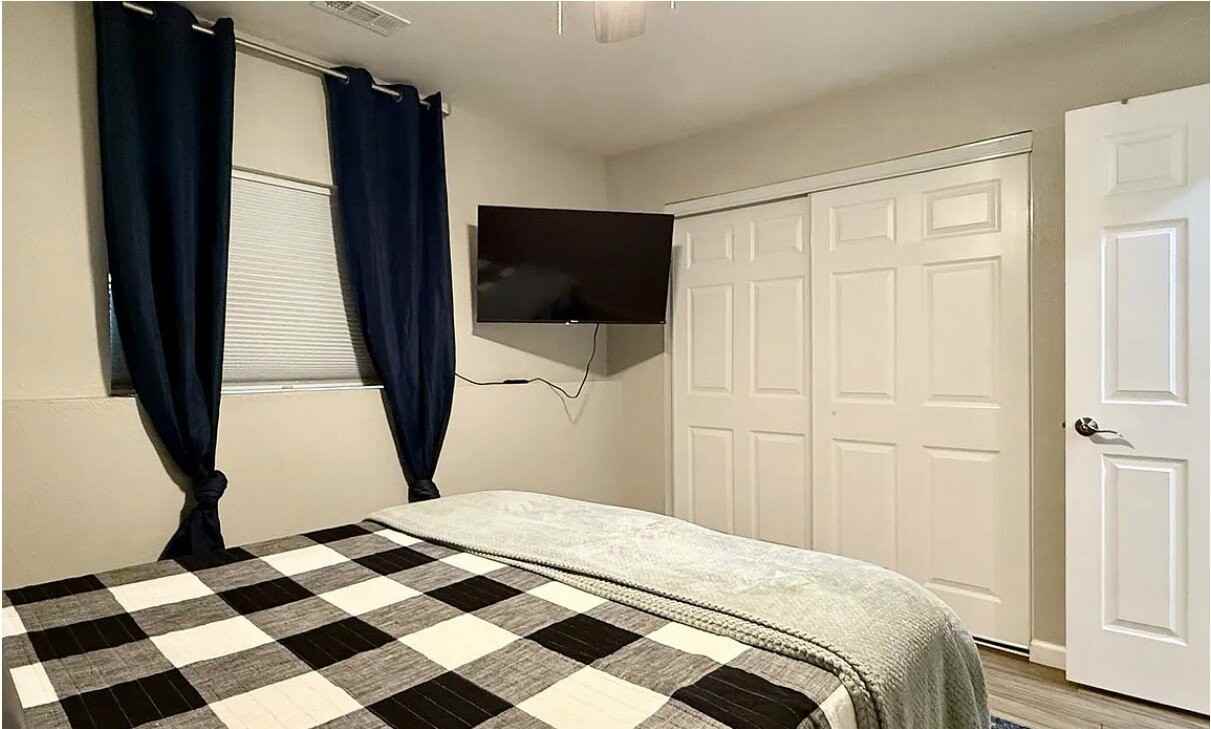 2521 Astrozon Cir #2525 - Photo 6 of 15