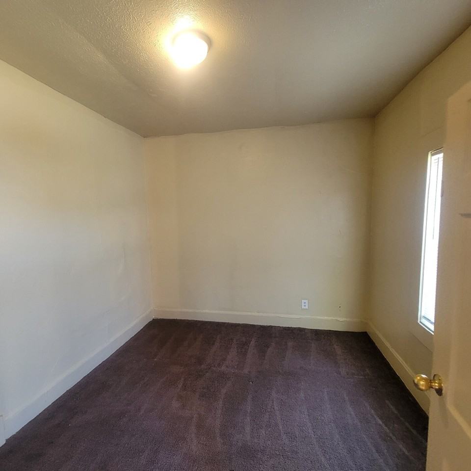 1406 Deloss St - Photo 2 of 8